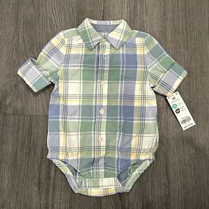 NWT! Short sleeve collar shirt